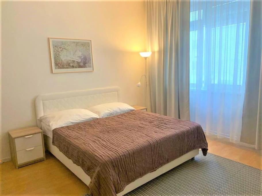 Apartment By The Museum Прага Экстерьер фото